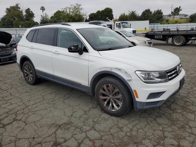 3VV3B7AXXJM216160 Volkswagen 2018