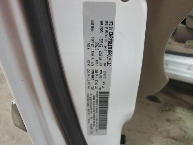 2C4RC1CG9FR563298 Chrysler TOWN & COU