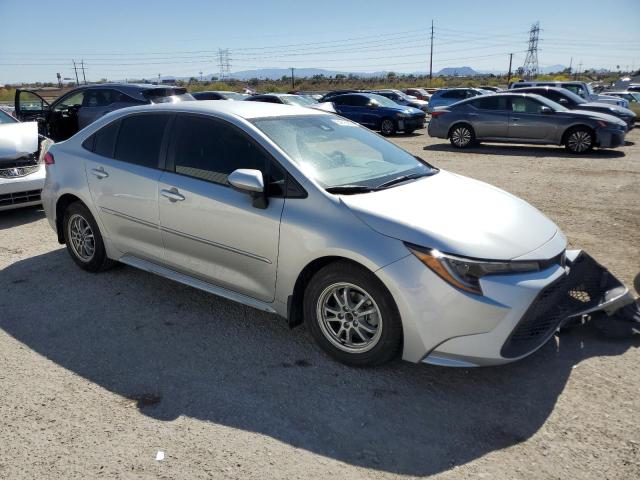 JTDEAMDE3NJ054670 Toyota COROLLA LE