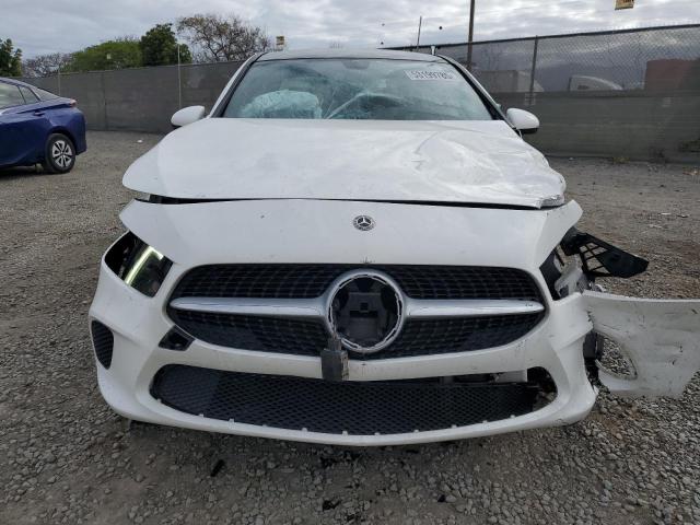 W1K3G4EB6LJ225957 Mercedes-Benz A 220