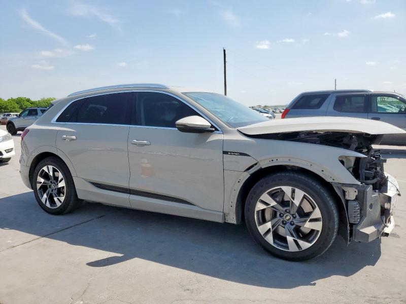WA1AAAGEXNB023977 Audi E-tron Pre
