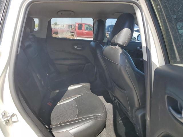 3C4NJCCB4KT646746 Jeep COMPASS LI
