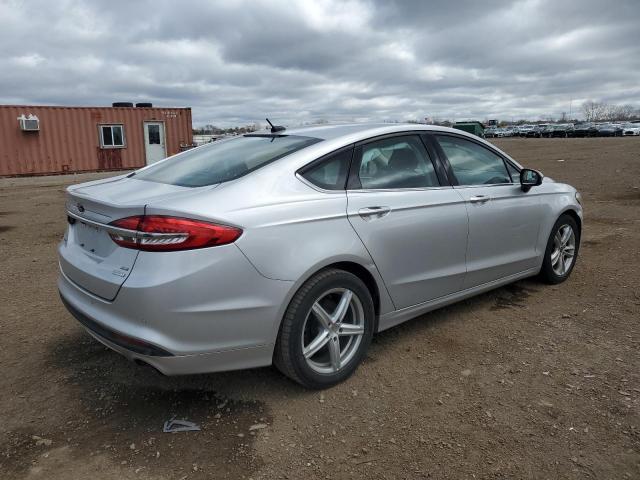 3FA6P0HDXJR130582 Ford FUSION SE