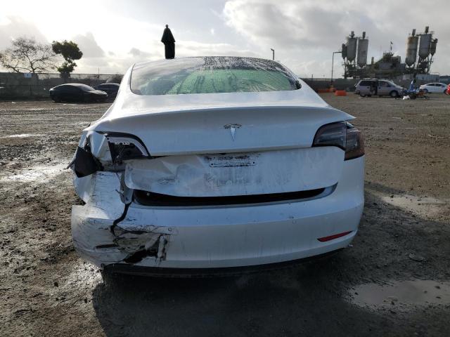 5YJ3E1EA7MF003393 Tesla 2021