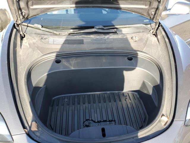 5YJ3E1EA5LF804810 Tesla 2020