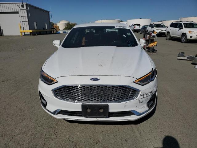 3FA6P0SU5KR238621 Ford 2019