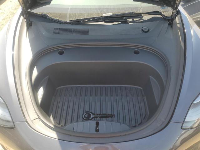 5YJ3E1EA4PF713565 Tesla 2023