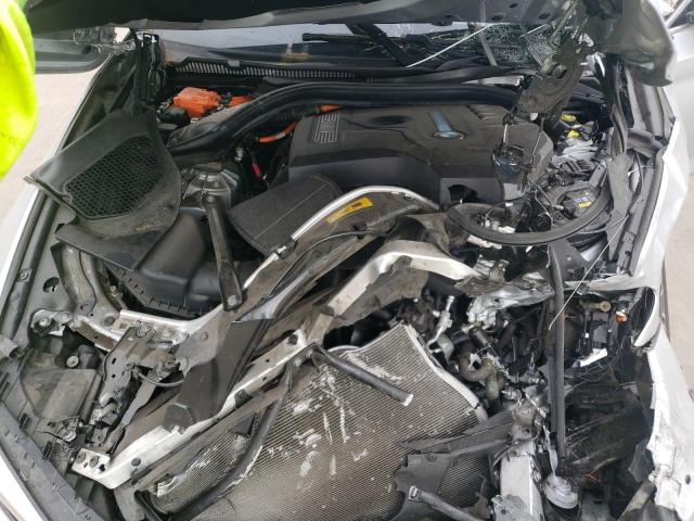 WBAJA9C53JB033199 BMW 530e