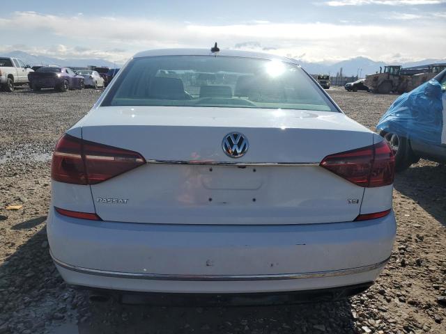 1VWDT7A32HC084128 Volkswagen PASSAT R-L