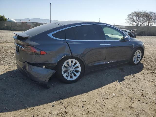 5YJXCAE26JF100094 Tesla 2018
