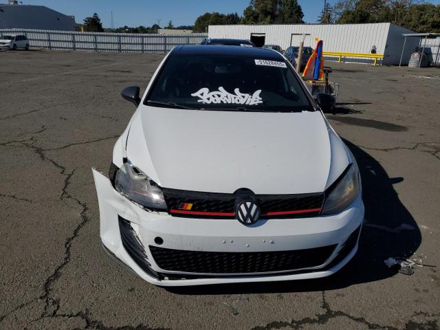 3VW4T7AU7FM003953 Volkswagen 2015