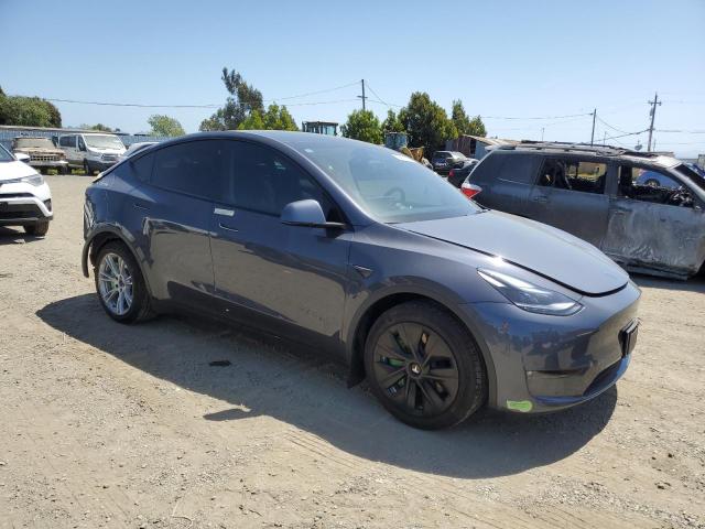 7SAYGDEE2NF354057 Tesla Model Y