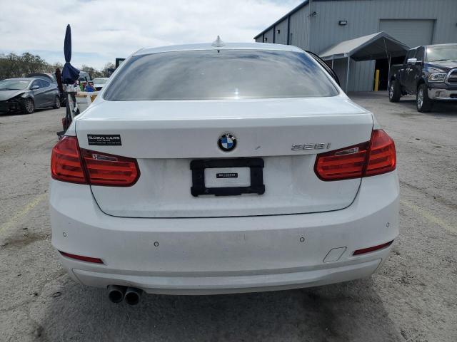 WBA3C1C58FP851977 BMW 328 I SULE