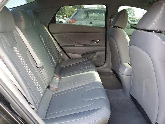 5NPLM4AG3NH079453 Hyundai ELANTRA SE