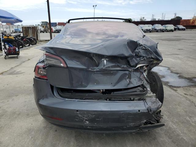 5YJ3E1EA9JF037833 Tesla 2018