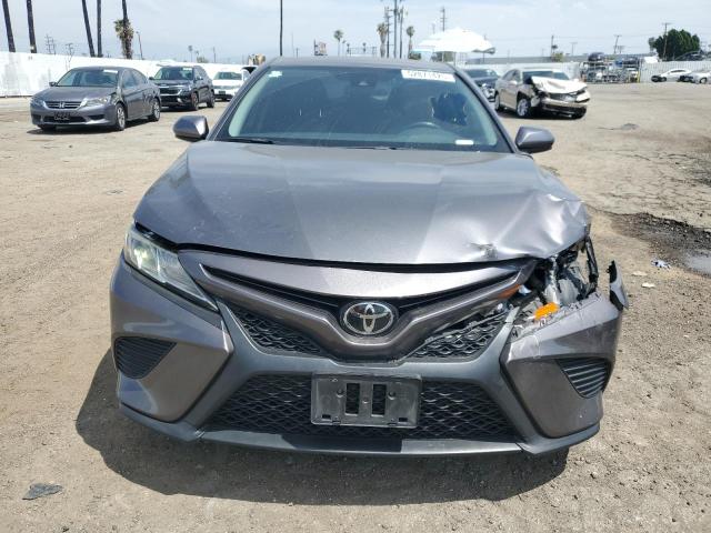4T1G11AK2LU962018 Toyota CAMRY SE