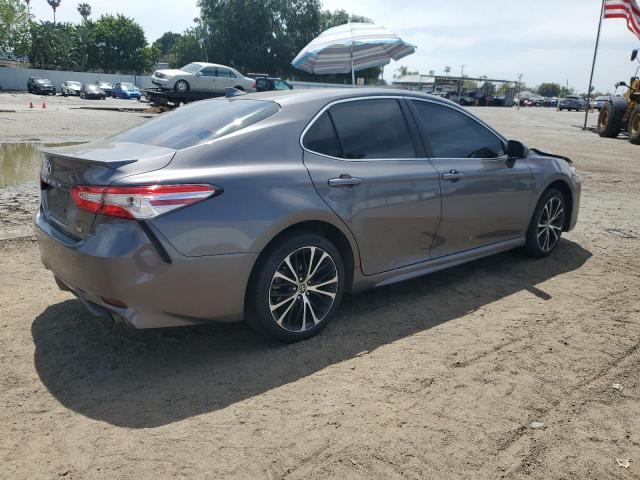 4T1G11AK2LU962018 Toyota CAMRY SE