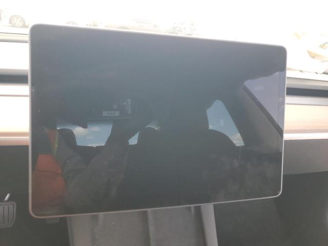5YJ3E1EA3PF713735 Tesla MODEL 3