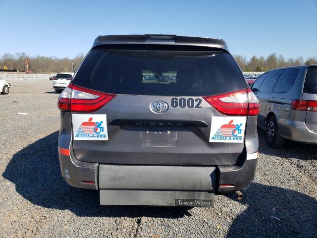 5TDZZ3DC2KS989647 Toyota Sienna