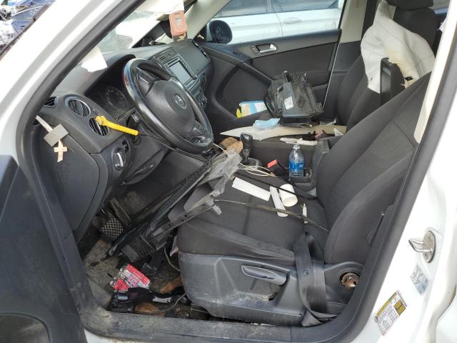 WVGAV7AX9JK004883 Volkswagen TIGUAN LIM