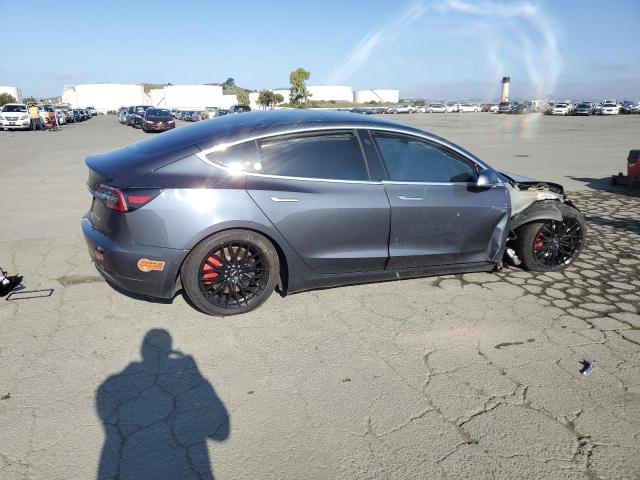 5YJ3E1EC0LF714594 Tesla 2020