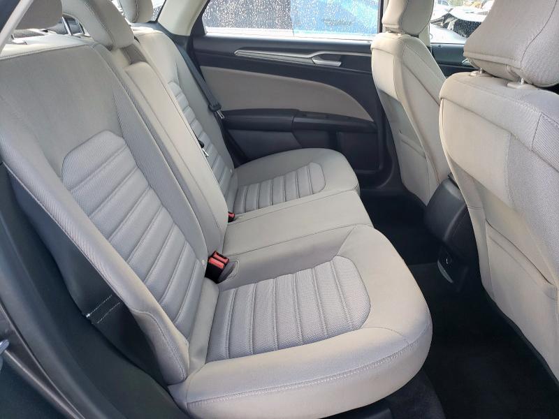 3FA6P0G76JR253839 Ford FUSION S