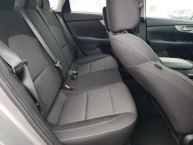 3KPF24AD8PE520347 KIA FORTE LX
