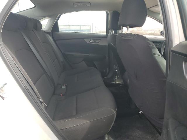3KPF24AD5ME272649 KIA FORTE FE