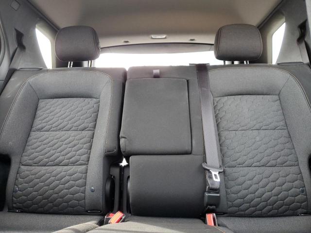 2GNAXJEV9J6281726 Chevrolet EQUINOX LT