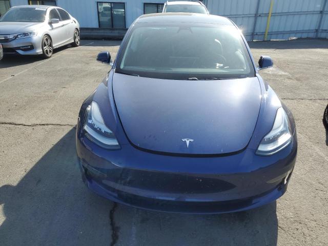 5YJ3E1EB3JF083988 Tesla 2018