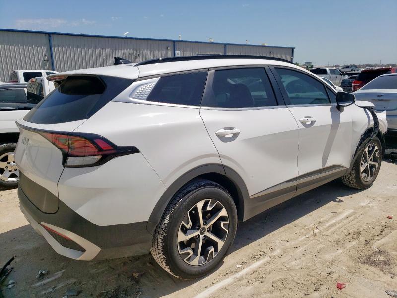 5XYK33DF6SG288667 KIA SPORTAGE E