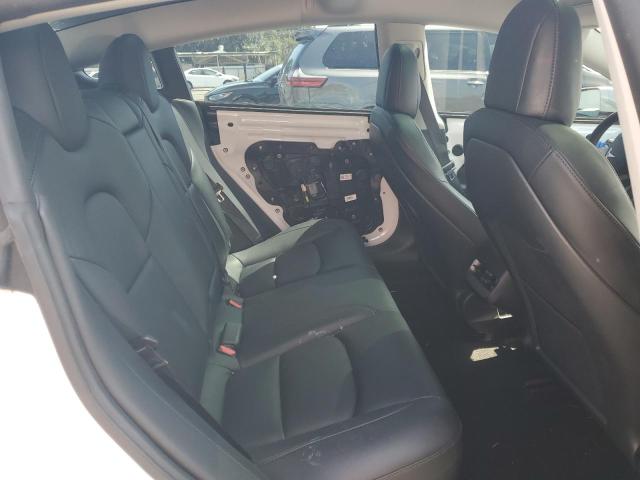 5YJ3E1EA7NF245540 Tesla 2022