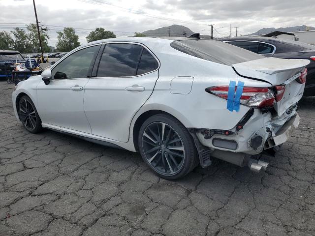 4T1BZ1HK0JU015954 Toyota CAMRY XSE
