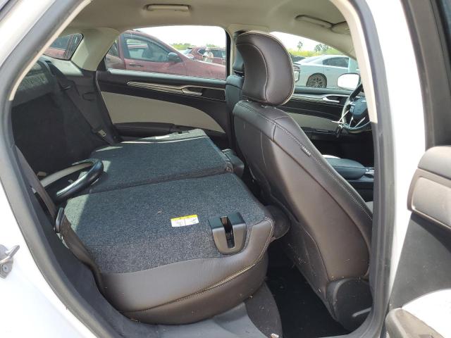 3FA6P0HD1KR170700 Ford FUSION SE