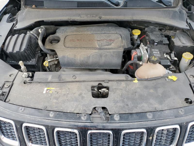 3C4NJDCB7JT135679 Jeep COMPASS LI