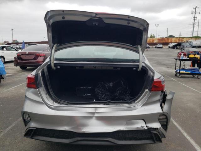 3KPF24AD8PE520347 KIA FORTE LX