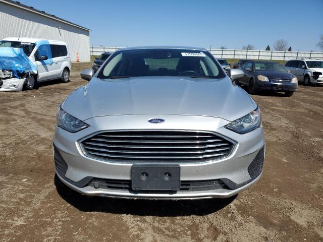 3FA6P0HD2KR211917 Ford FUSION SE