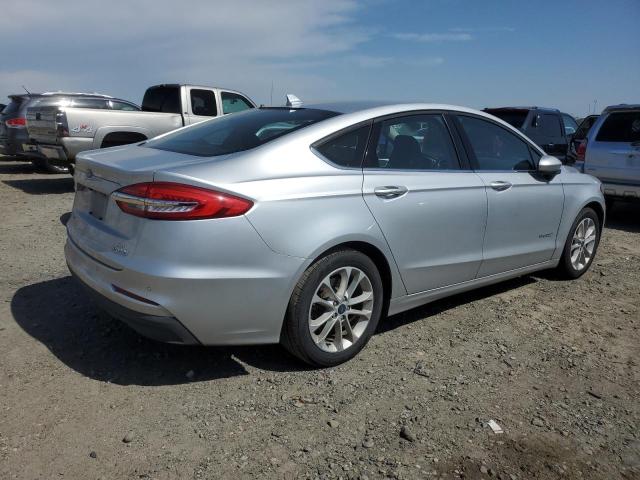 3FA6P0LU6KR182297 Ford FUSION SE