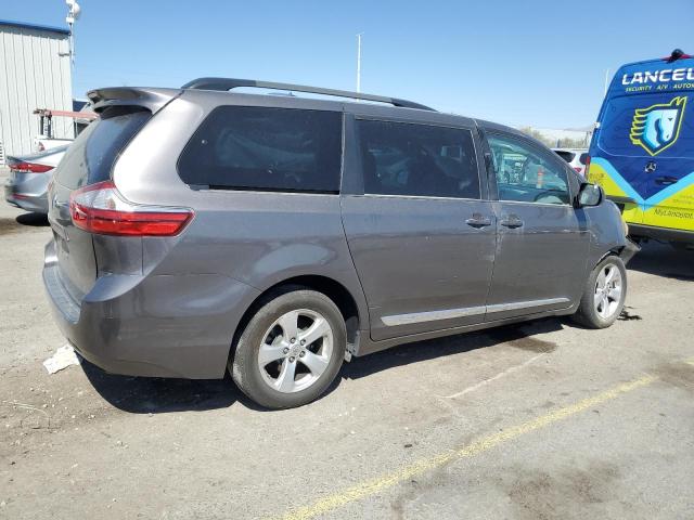 5TDKZ3DC1HS820732 Toyota SIENNA LE