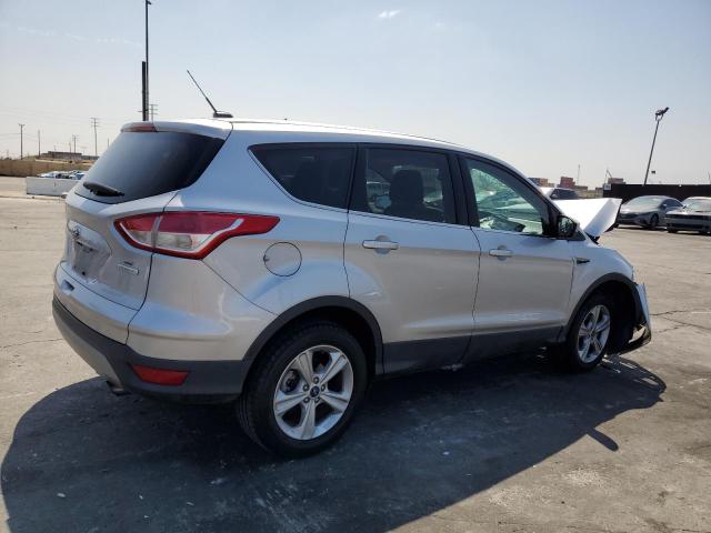 1FMCU0G90GUA69355 Ford ESCAPE SE