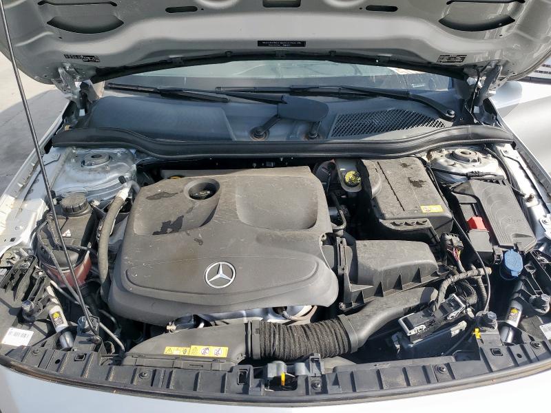 WDCTG4EB4FJ139975 Mercedes-Benz GLA 250
