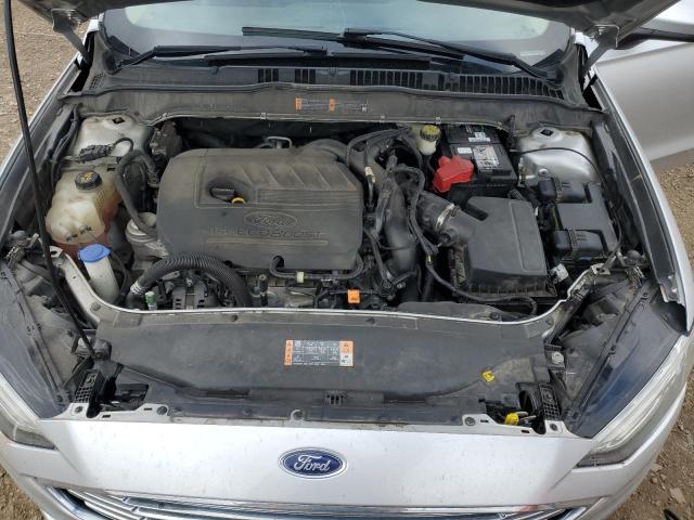 3FA6P0HDXJR130582 Ford FUSION SE