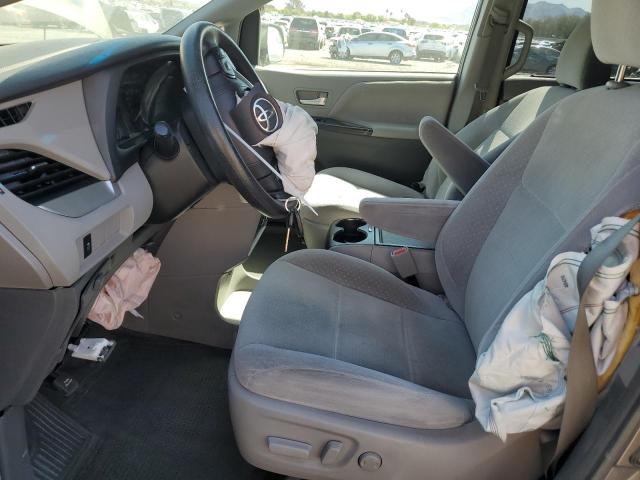 5TDKZ3DC1HS820732 Toyota SIENNA LE