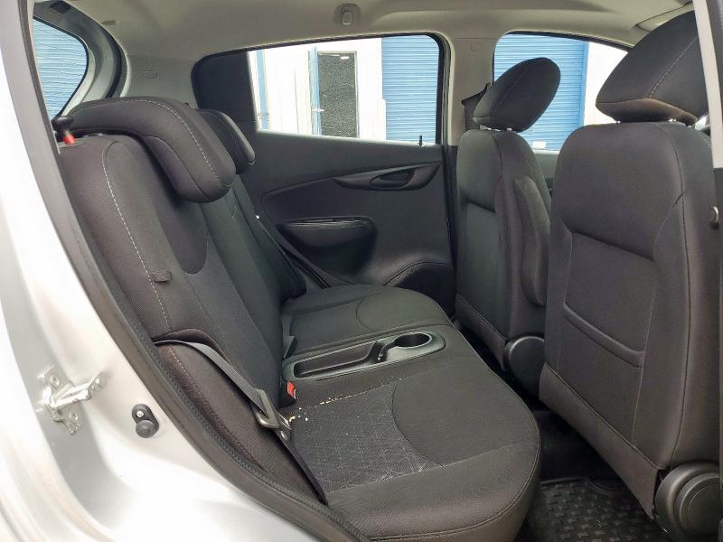 KL8CD6SA1MC751048 Chevrolet SPARK 1LT