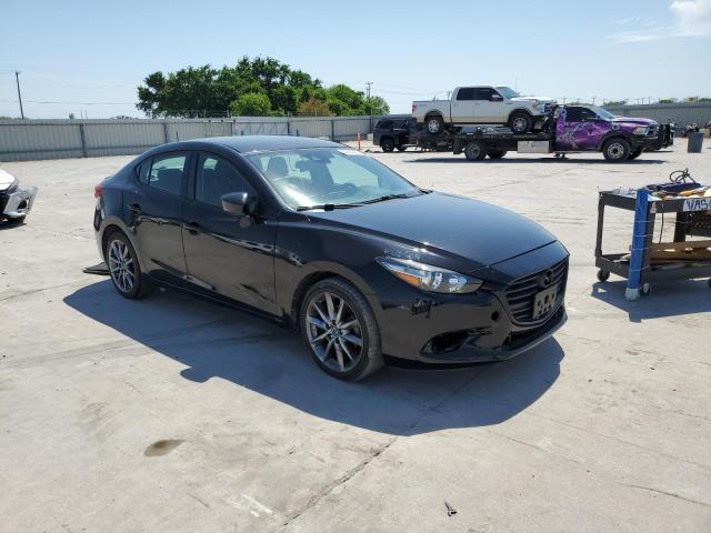 3MZBN1V39JM239173 Mazda 3 TOURING