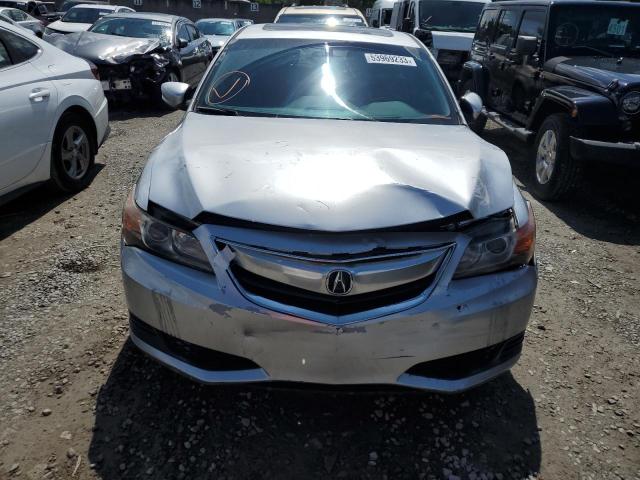 19VDE1F33EE002472 Acura ILX 20