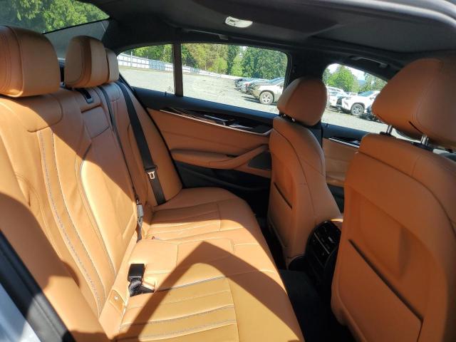 WBAJE7C56JWD49670 BMW 540 XI