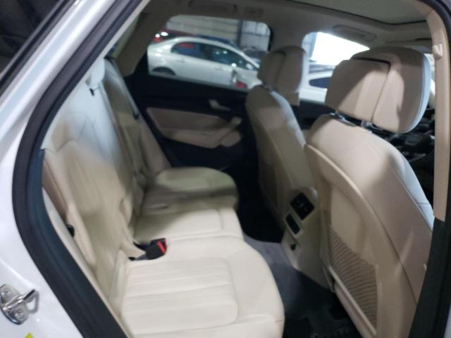WA1E2AFY3L2037985 Audi Q5 E Premium Plus