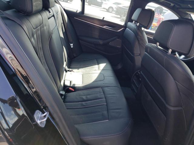 WBA13BK08MCF94880 BMW M550xi