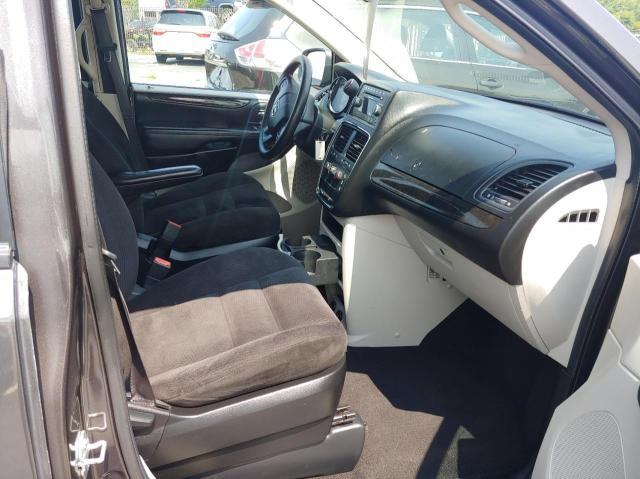 2C4RDGBG5FR551053 Dodge Grand Caravan Se